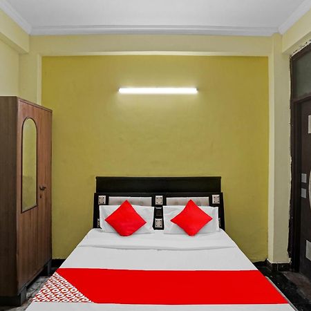 Hotel O Park View Noida Esterno foto