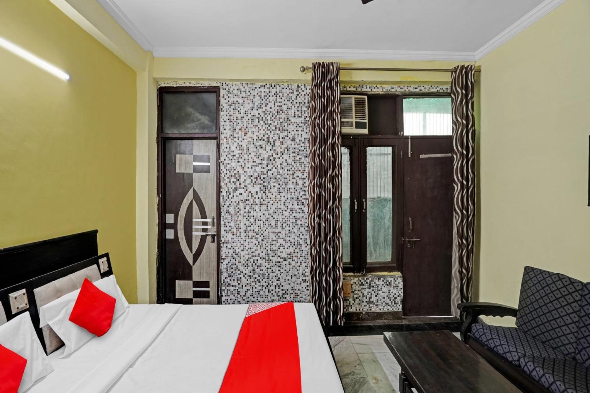 Hotel O Park View Noida Esterno foto