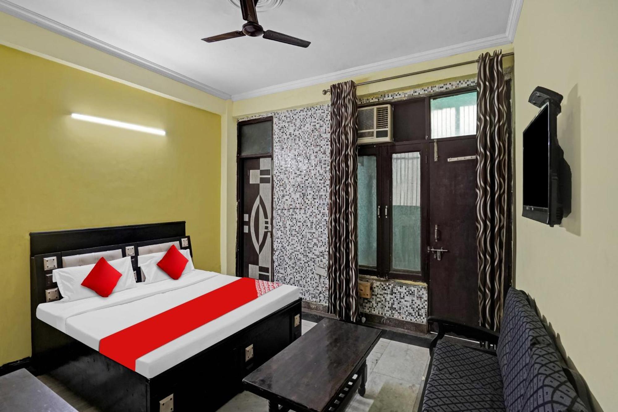 Hotel O Park View Noida Esterno foto