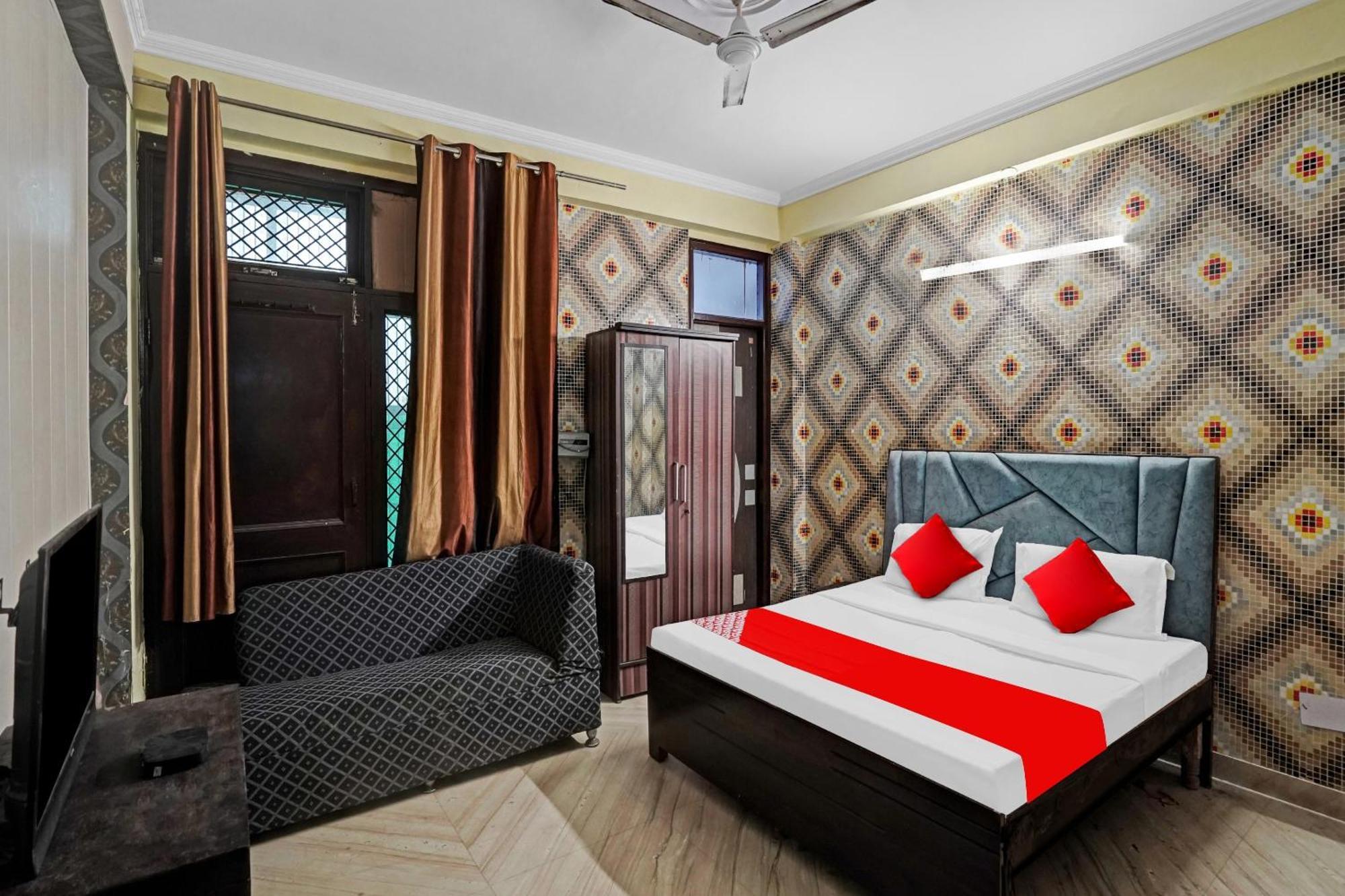 Hotel O Park View Noida Esterno foto